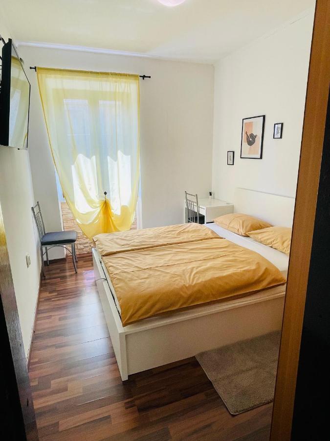 Apartman Three Queens Риека Экстерьер фото